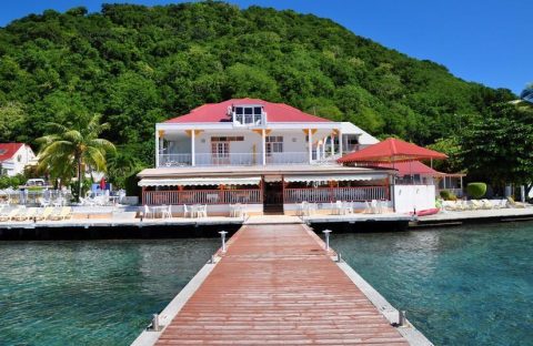 1-ponton-prive-hotel-kanaoa-les-saintes