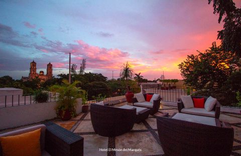 1.5-c6bo-voyages-plongee-culture-decouverte-mexique-autotour-yucatan-coucher-soleil-lounge