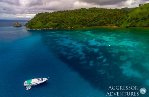 1_c6bo-voyage-plongee-costa-rica-aggressor-fleet-ile-coco-okeanos-aggressor-2-vue-aerienne