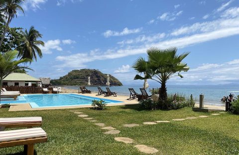 1_c6bo-voyage-plongee-madagascar-nosy-be-nosy-lodge-piscine-vue-mer