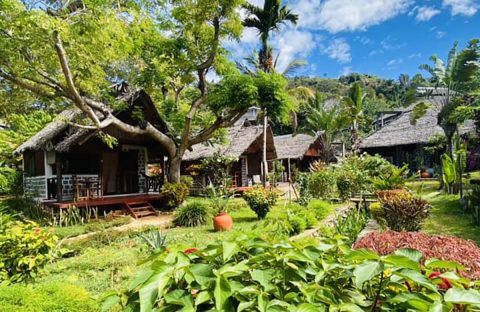 1_c6bo-voyage-plongee-madagascar-nosy-komba-tamarin-lodge-bungalows