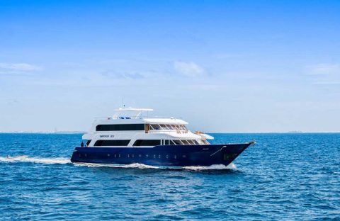 1_c6bo-voyage-plongee-maldives-croisiere-explorer-ventures-emperor-leo-exterieur