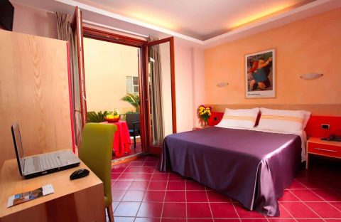1_c6bo-voyages-plongee-italie-naples-Hotel-Diana-Pompei