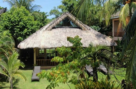 2-C6Bo-voyage-plongee-philippines-negros-thalatta-resort-bungalow-exterior
