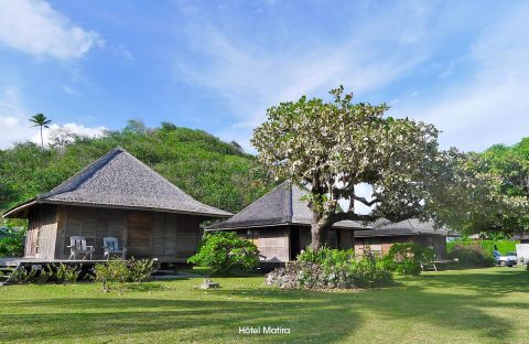 2.1_c6bo-voyage-plongee-polynesie-plongee-archipel-societe-Bora-Bora-hotel-Matira-Bungalow-exterieur