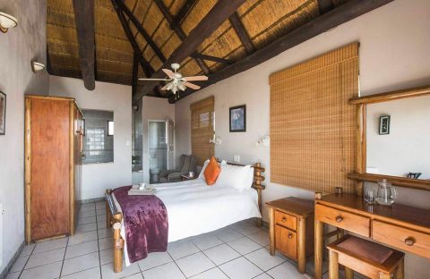 2.2_c6bo-voyages-plongee-afrique-du-sud-province-cap-oriental-Wavecrest-hotel-spa-chambre-double