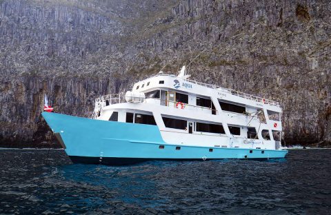 2_c6bo-voyage-plongee-equateur-galapagos-bateau-aqua-croisiere-exterior