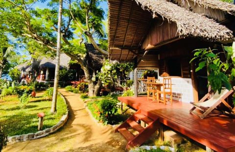 2_c6bo-voyage-plongee-madagascar-nosy-komba-tamarin-lodge-bungalow-terrasse