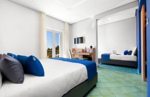 2_c6bo-voyages-plongee-italie-naples-Hotel-Diana-Chambre-double