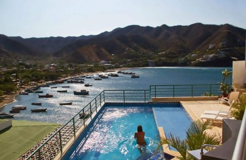 3-c6bo-voyages-plongee-colombie-santa-marta-hotel-bahia-piscine-vue-mer