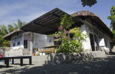 3-plongee-philippines-cebu-dolphin-house-resort-spa-devanture