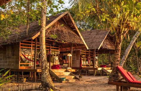 3_c6bo-voyages-plongee-indonesie-raja-ampat-biodiversity-resort-standard-cottages-outside