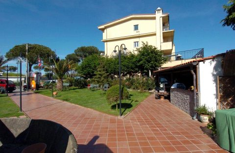 3_c6bo-voyages-plongee-italie-naples-hotel-O-Sol-Mio-Sorrente-exterieur