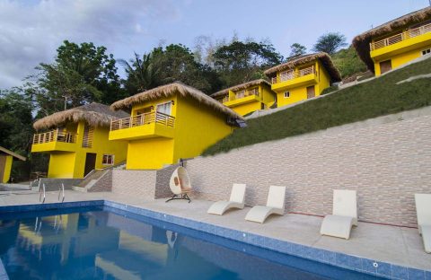 4-plongee-philippines-anilao-beach-dive-resort-piscine