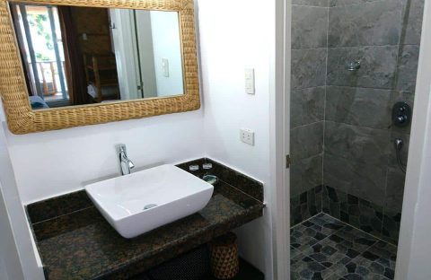 4.2-C6Bo-plongee-philippines-puerto-galera-resort-chambre-vue-mer