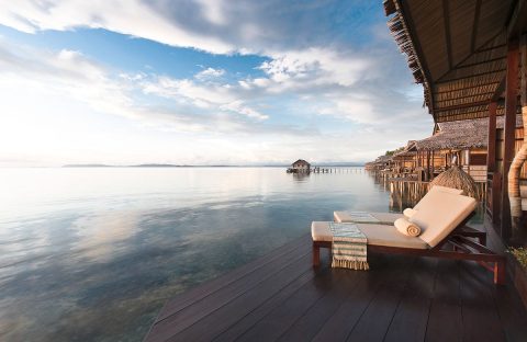 4.2_c6bo-voyage-plongee-indonesie-Raja-Ampat-Papua-Paradise-Eco-Resort-Deluxe-Balcony-sea-view