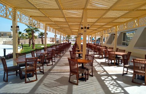 4_c6bo-voyage-plongee-egypte-safaga-hotel-aquamondo-terrasse-restaurant