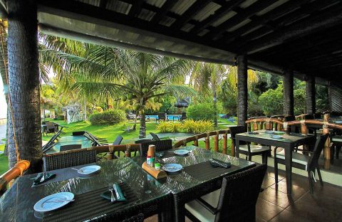 5-C6Bo-voyage-plongee-philippines-negros-thalatta-resort-restaurant