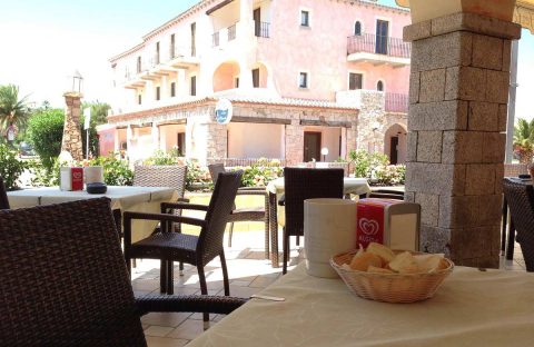 5_c6bo-voyage-plongee-italie-sardaigne-porto-san-paolo-hotel-castello-di-tavolara-restaurant