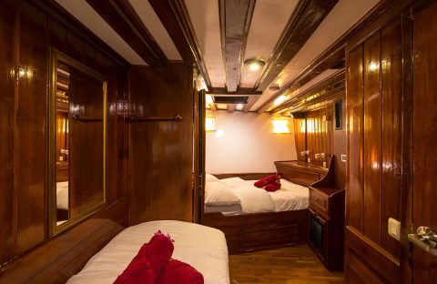 5_c6bo-voyage-plongee-thailande-siren-fleet-croisiere-the-phinisi-bateau-cabine-triple-1