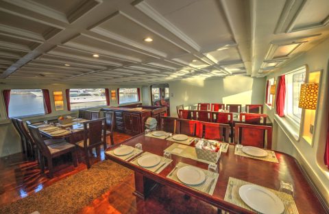 5_egypte-diving-attitude-atlantis-salle-manger