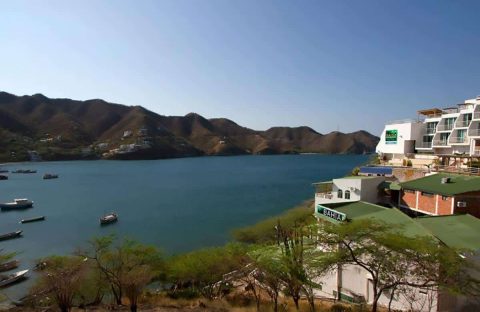 6-c6bo-voyages-plongee-colombie-santa-marta-Hotel-Bahia-Taganga-vue-mer