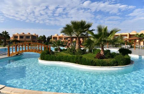 6_c6bo-voyage-plongee-egypte-hamata-wadi-lahmy-azur-resort-piscine