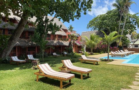 6_c6bo-voyage-plongee-madagascar-nosy-be-nosy-lodge-jardin-relax