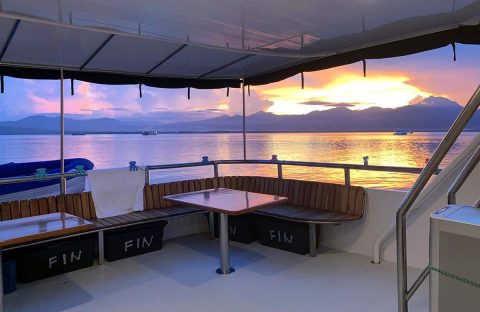 6_c6bo-voyage-plongee-philippines-visayas-all-star-liveaboard-infiniti-deck-sunset