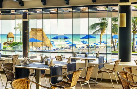 6_c6bo-voyages-plongee-mexique-playa-del-carmen-sejour-the-reef-playacar-chula-vista-restaurant