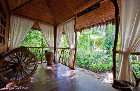 7.2_Abyssworld-Philippines-Safari-Visayas-Siquijore-Coco-Grove-Resort-BRANDELET-Didier-bungalow