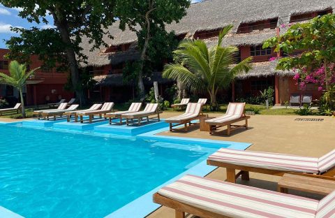 7_c6bo-voyage-plongee-madagascar-nosy-be-nosy-lodge-piscine