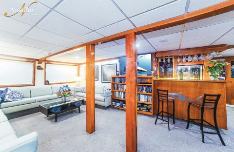 8-c6bo-voyage-plongee-mexique-croisiere-socorro-nautilus-explorer-lounge