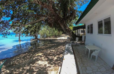 8.1_c6bo-voyage-plongee-philippines-romblon-the-three-p-dive-resort-exterieur-bungalow-vue-mer