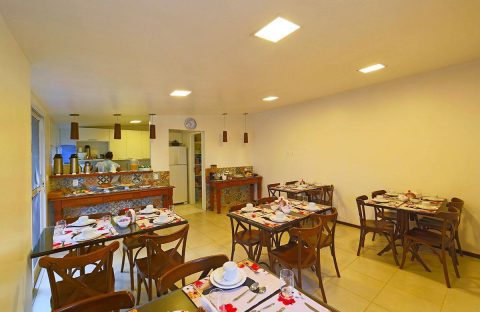 8.2_Bresil-Fernando-de-Noronha-Pousada-Atoba-restaurant