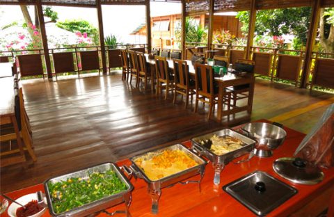 9-2-Indonesie-Lembeh-hotel-Two-Fish-Resort-Restaurant2