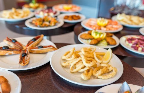 9-Espagne-Estartit-Hotel-Illes-plongee-restaurant-buffet-tapas