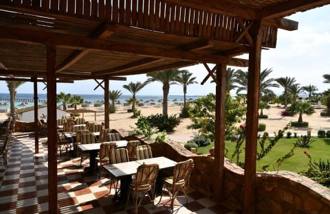 9.1_c6bo-voyage-plongee-egypte-hamata-wadi-lahmy-azur-resort-restaurant