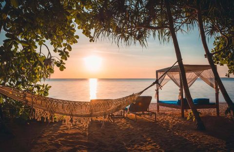 9_c6bo-voyage-plongee-indonesie-siladen-resort-and-spa-plage