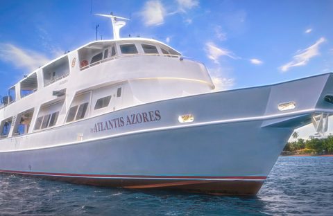 Atlantis-Azores Boat Frontal