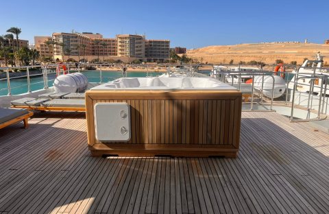 Jacuzzi 3argo_bateau
