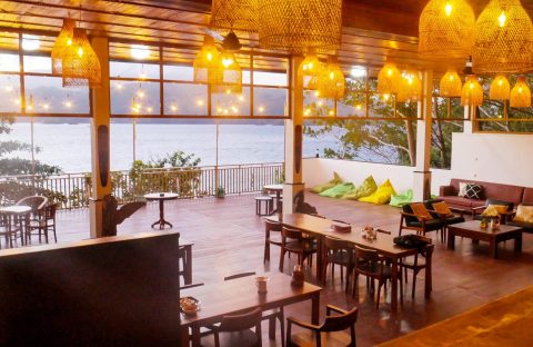 Lembeh-restaurant4